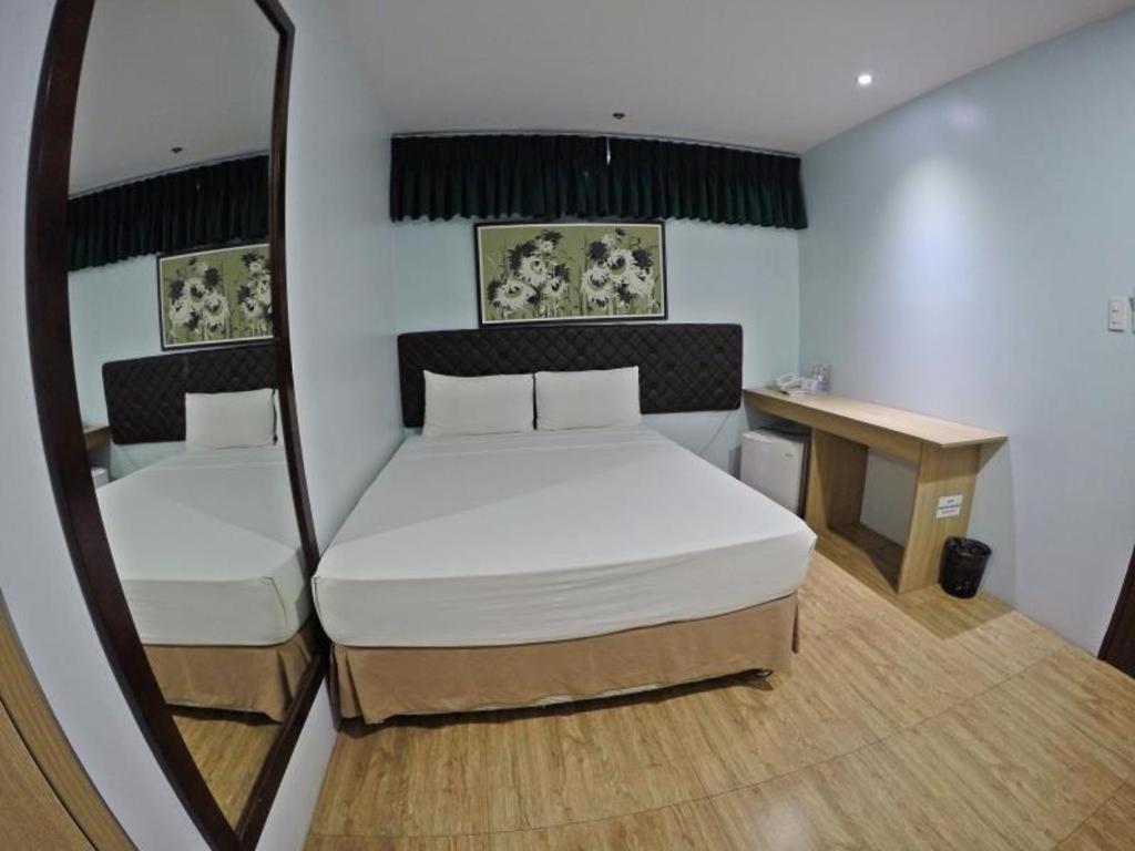 Capitol Central Hotel And Suites Cebu Екстериор снимка