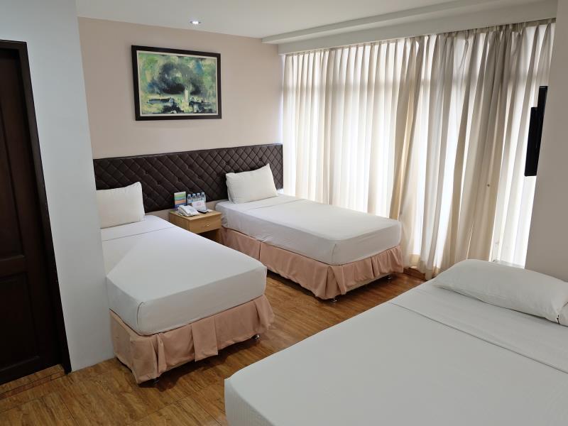 Capitol Central Hotel And Suites Cebu Екстериор снимка