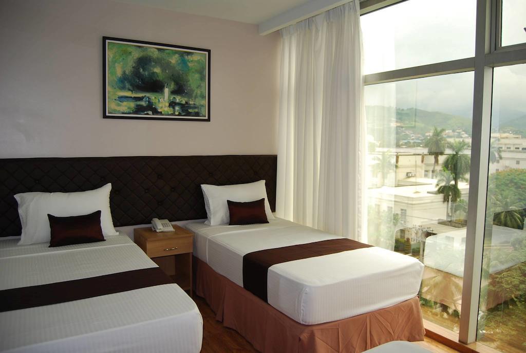 Capitol Central Hotel And Suites Cebu Екстериор снимка